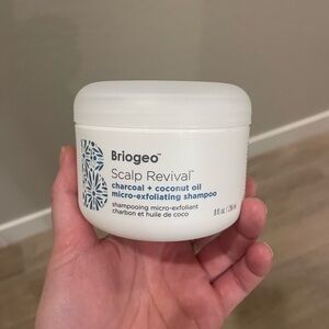 NWT Briogeo Scalp Revival Charcoal + Coconut Oil Micro-Exfoliating Shampoo